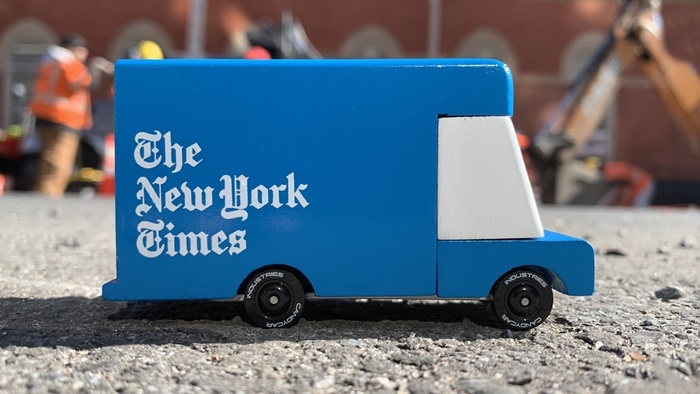 Zdjęcie Candylab Samochód Drewniany NY Times Van